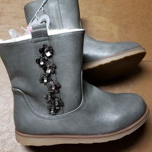 Girls Grey Boots Size 5